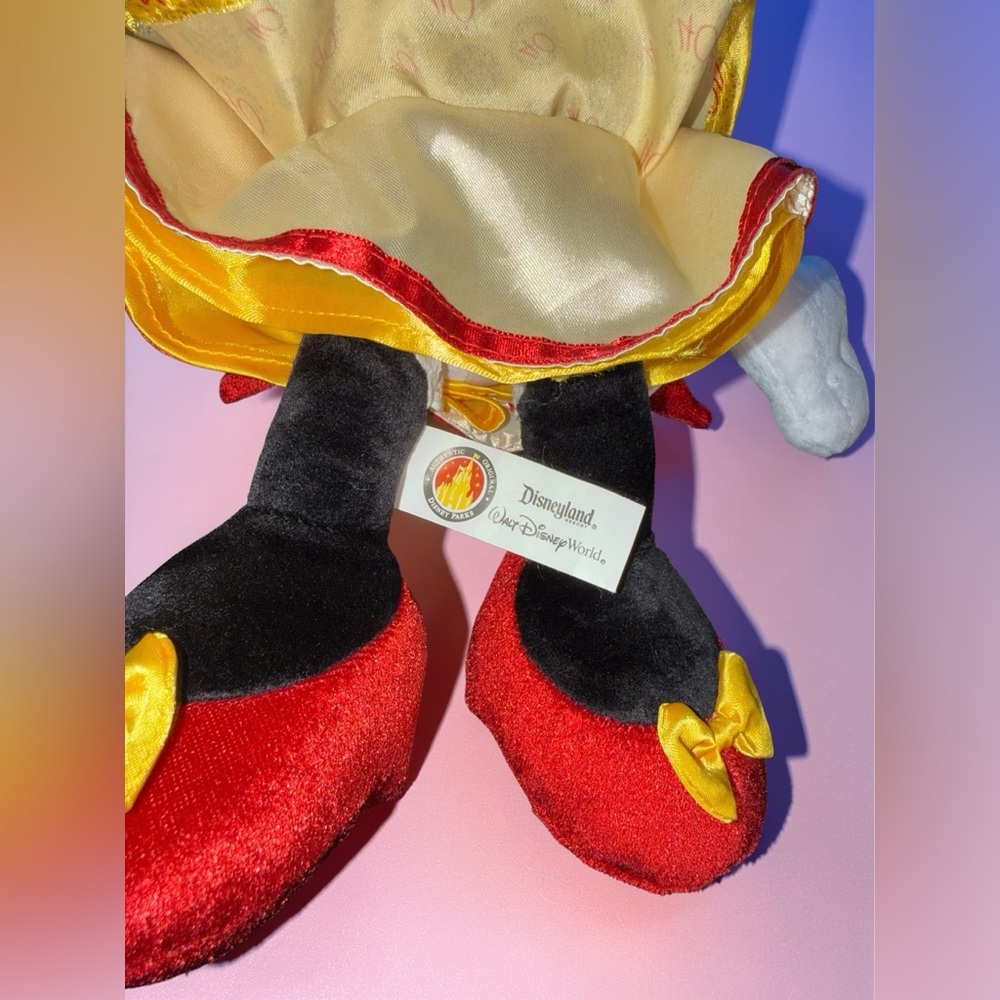 Disney World Minnie Mouse 40th Anniversary Plush - with 40th Golden Emblem - Picture 3 of 4